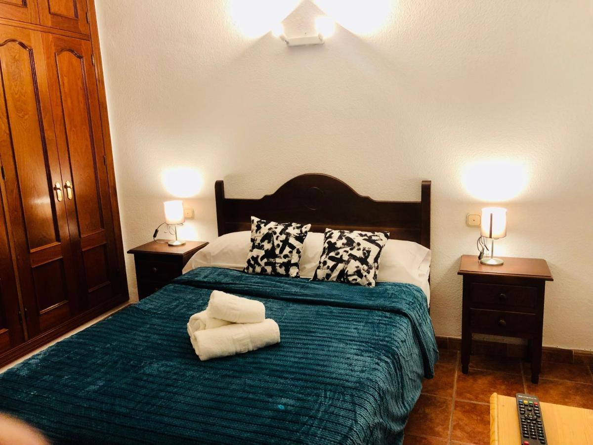 Low Cost Rooms Malaga River Kültér fotó