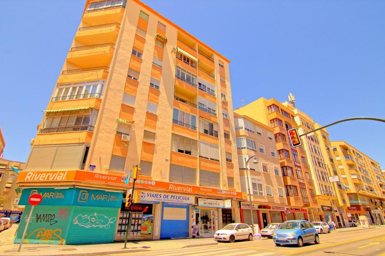 Low Cost Rooms Malaga River Kültér fotó
