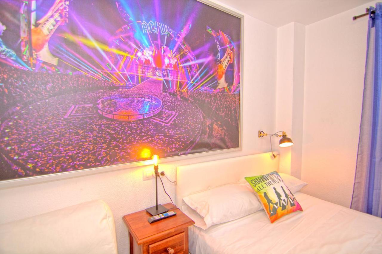 Low Cost Rooms Malaga River Kültér fotó
